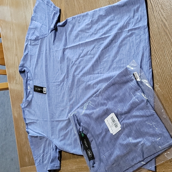 Set of 2 New Men's Berkley Jensen Soft Short Sleeve Blue T-shirts - Picture 1 of 3